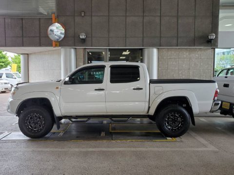 タコマ　TACOMA USトヨタ　北米トヨタ　逆輸入車　逆車　アメ車　ピックアップトラック　カスタム　フレックスドリーム　flexfdream　納車　車検　整備　カスタム　　　